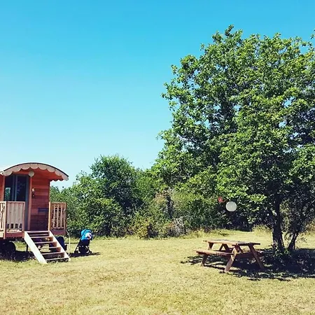 Un Chemin En Quercy Mauroux (Lot)