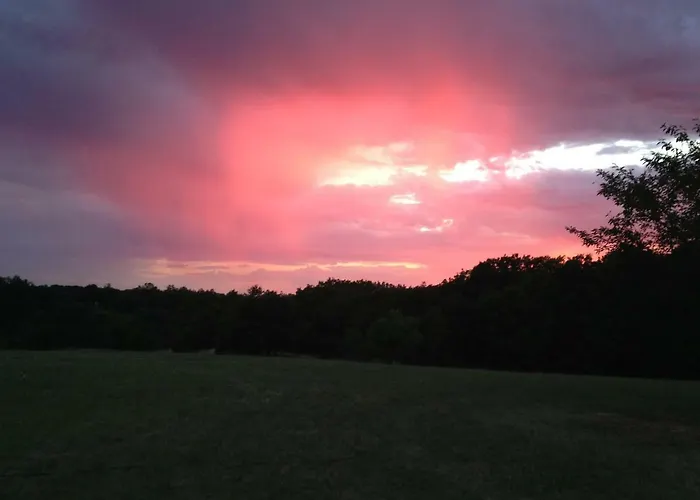 فندق Un Chemin En Quercy *